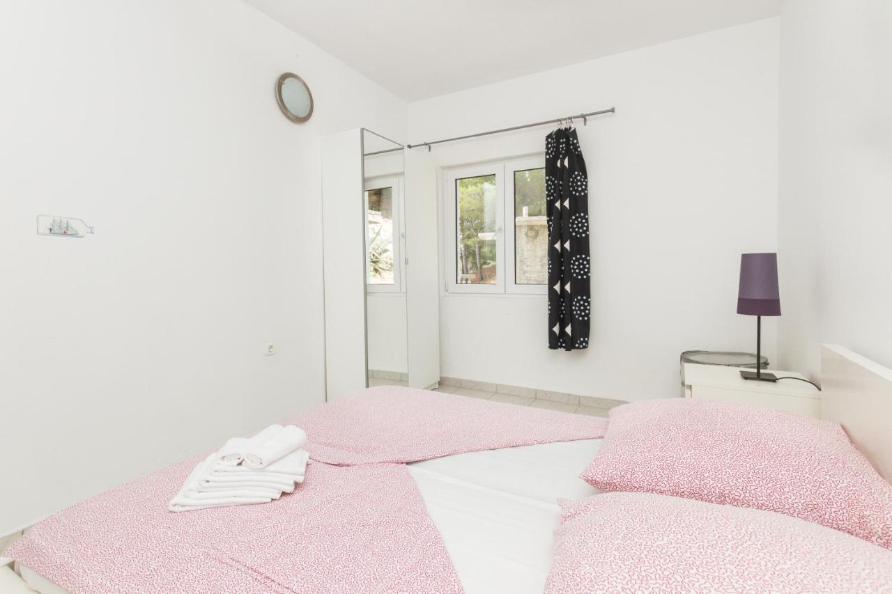 Hippocampus Apartments Mimice Luaran gambar