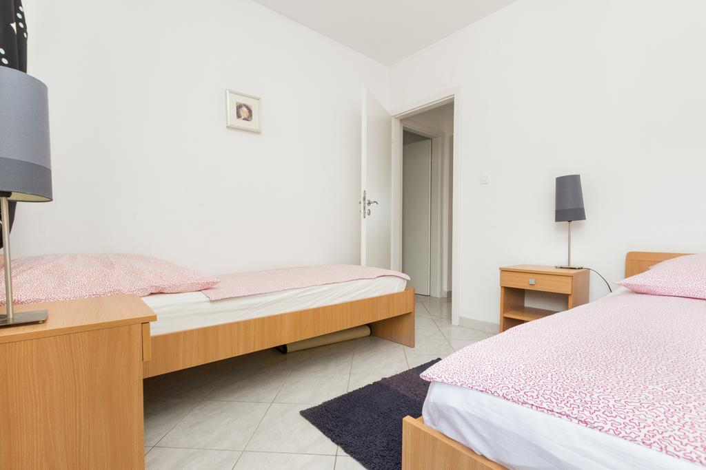 Hippocampus Apartments Mimice Luaran gambar